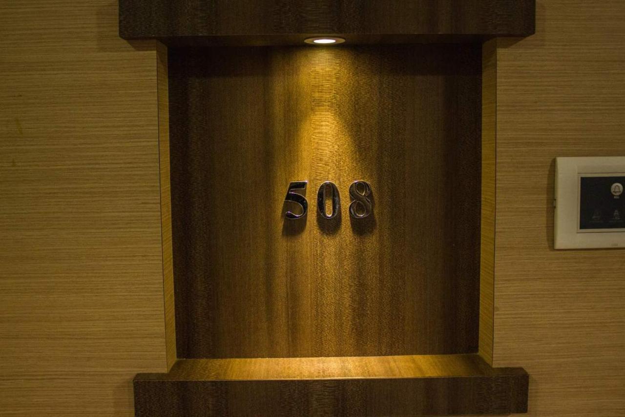Hotel Corporate Navi Mumbai Exterior foto