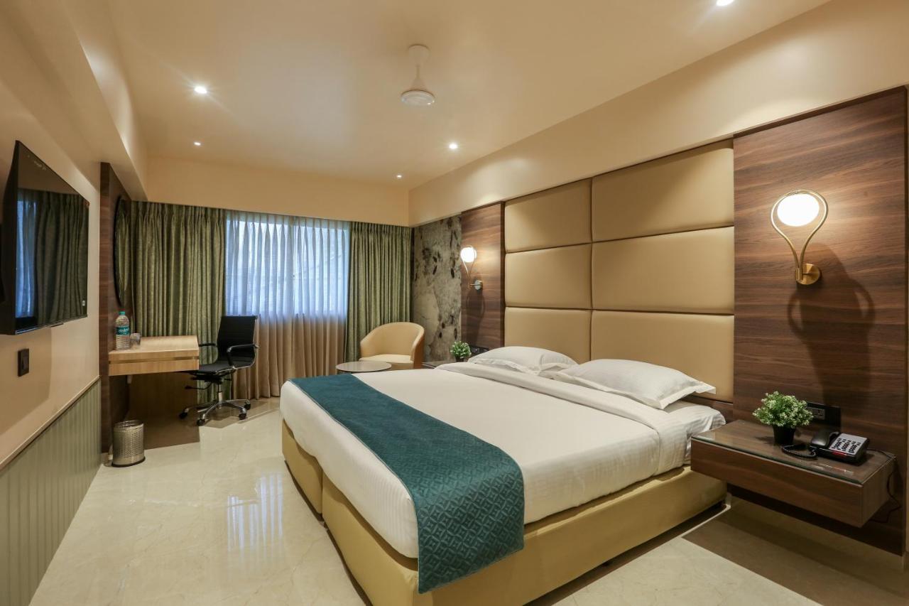Hotel Corporate Navi Mumbai Exterior foto